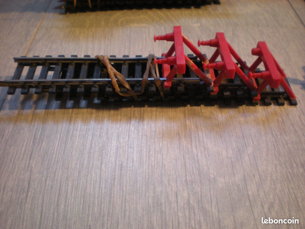 JOUEF HO LOT 18 rails courbes REF 470 EUR 15,00 - FR