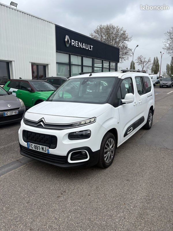 Citroën Berlingo Feel XL 7 places DISTRIBUTION NEUVE – 1.5 BlueHDi 100 BVM5 – Export 8 740 HT (image 1)