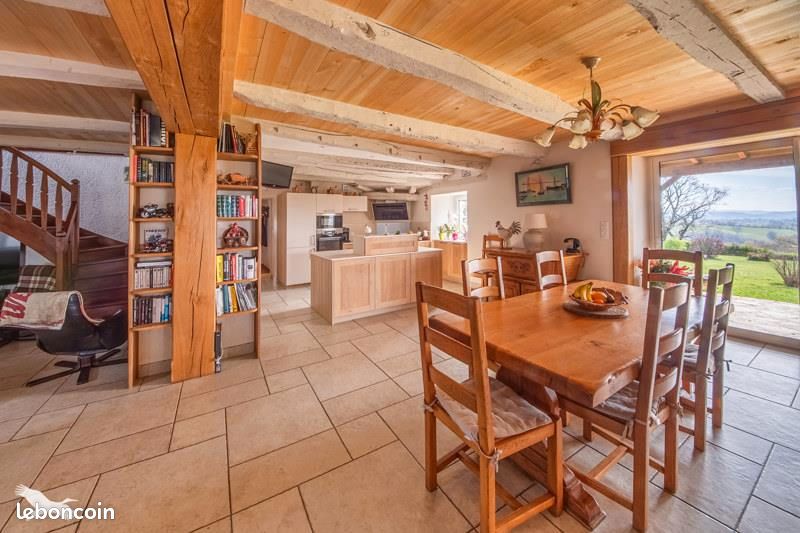 Maison 7 pièces 232 m² · à Figeac · 232 m² · 379 080 €