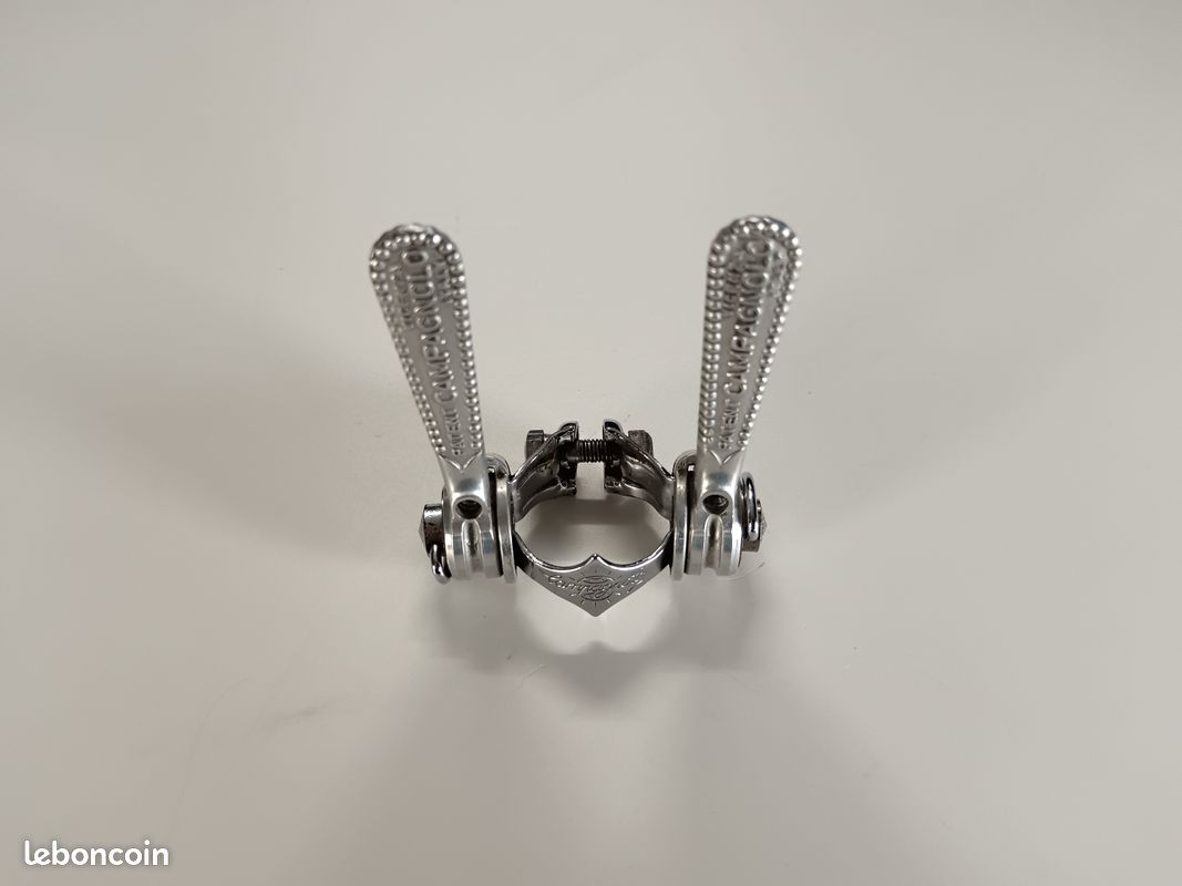 Paire De Leviers De Vitesse Vintage Campagnolo Nuovo Record Pour D Railleur Sur Tube 160782