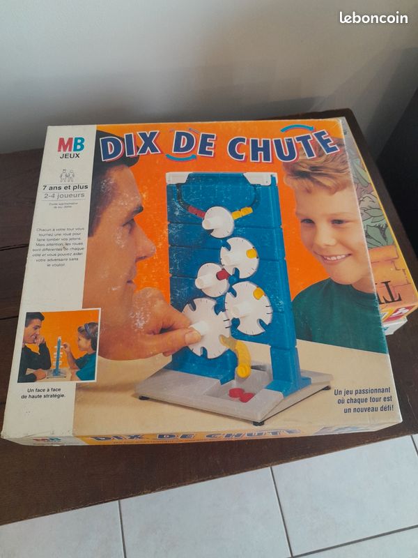 Lot de figurines et jeux de société - Clicpublic.be, les ventes