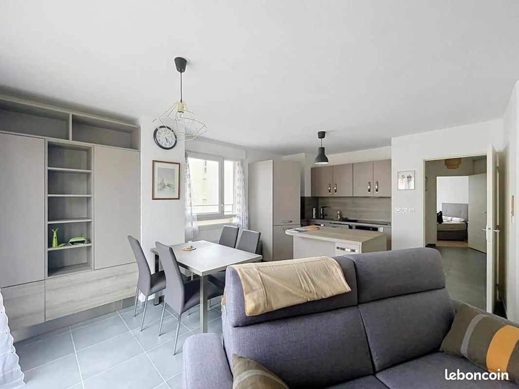 Appartement 2 pièces 43 m² · à Caluire-et-Cuire · 43 m² · 690 €/mois