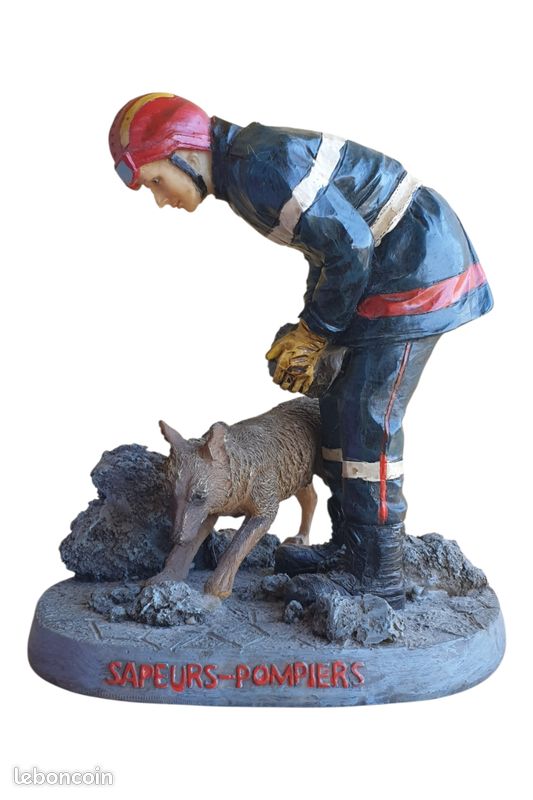 Statuette Sapeur-Pompier avec pince de désincarcération