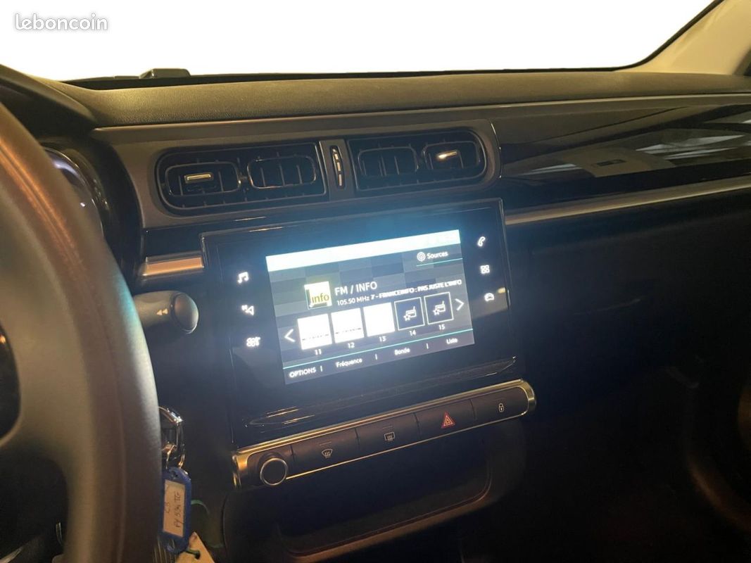 Citroen c3 citroen generation-iii societe 1.2 puretech 80 feel business (image 15)