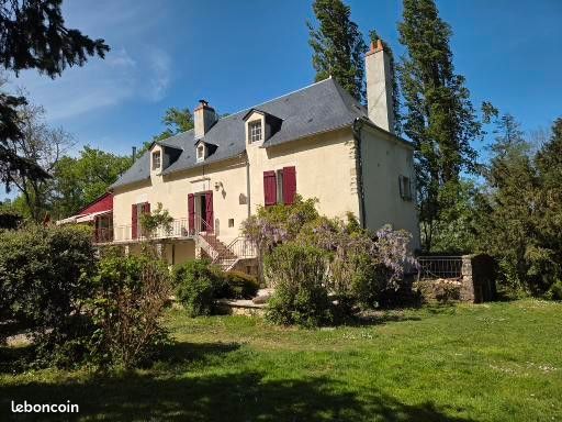 Maison 15 pièces 650 m² · à Argenton-sur-Creuse · 650 m² · 525 000 €