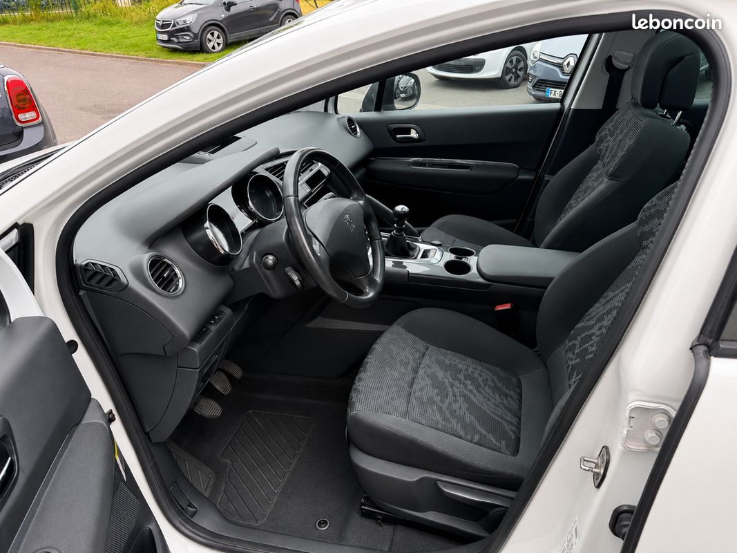 Peugeot 3008 1.6 e-HDI Active (image 5)