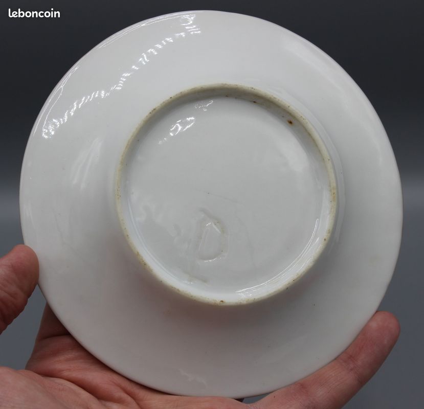 Lot De 6 Tasses & Soucoupes Anciennes - Porcelaine De Paris Blanche & Or - XIXe Siècle - État Correct