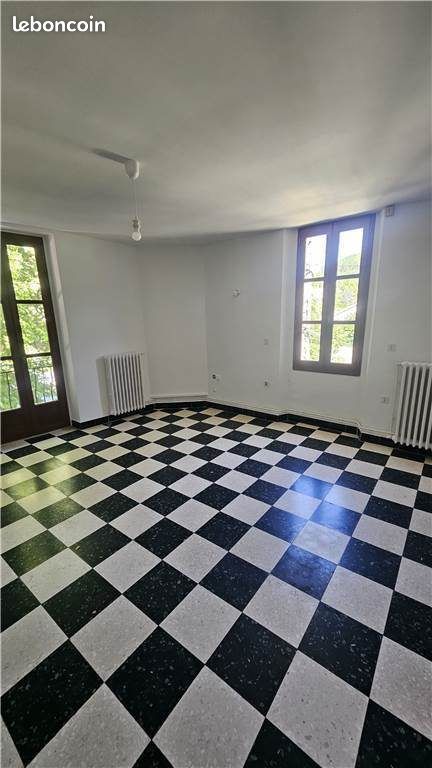Appartement 3 pièces 68 m² · à Buis-les-Baronnies · 68 m² · 700 €
