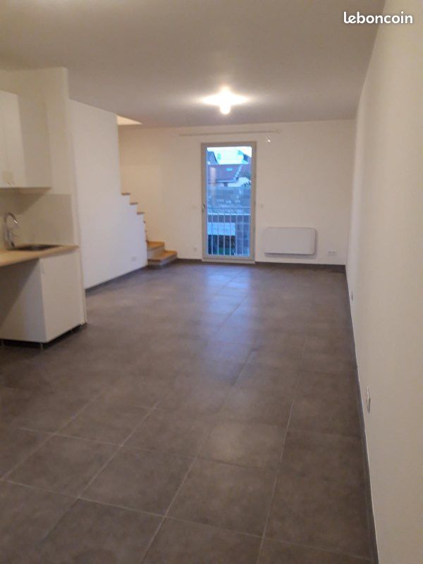 Appartement 3 pièces 65 m² · à Villefranche-sur-Saône · 65 m² · 840 €