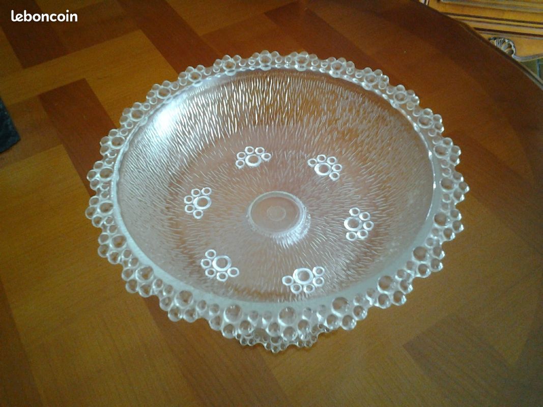 Coupe à fruits sur pied (image 1)