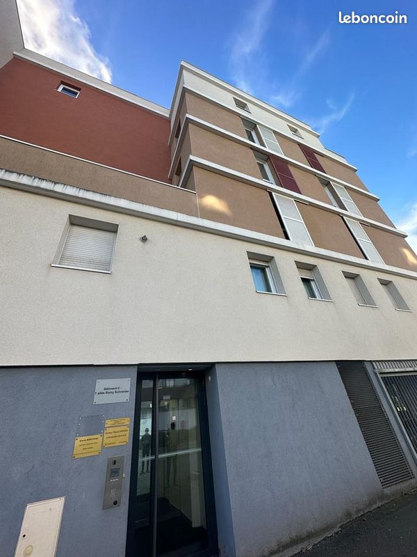Appartement 4 pièces 74 m² · à Saint-Nazaire · 74 m² · 1 750 €/mois