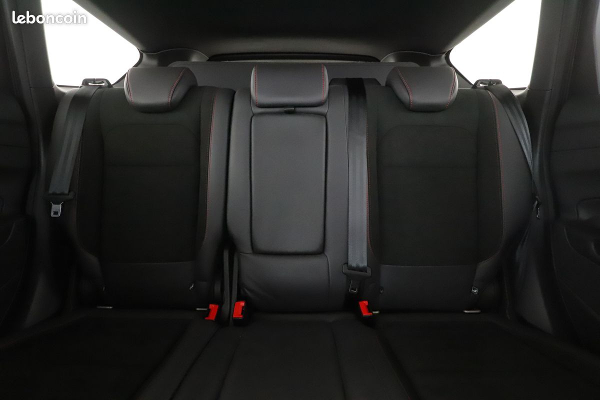 Ford Kuga 1.5 TDCi ST Line 4x2 120 ch (image 9)