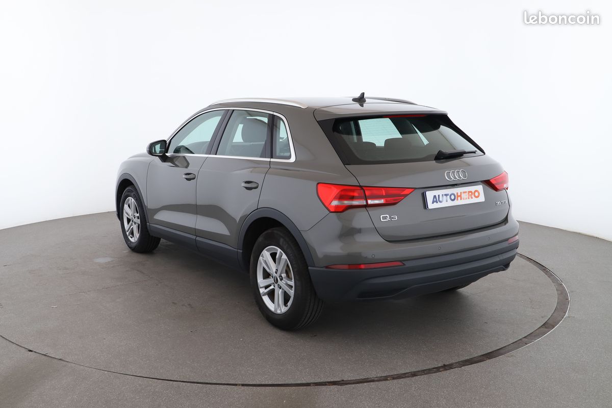 Audi Q3 35 TFSI Design S Tronic 7 150 ch (image 2)