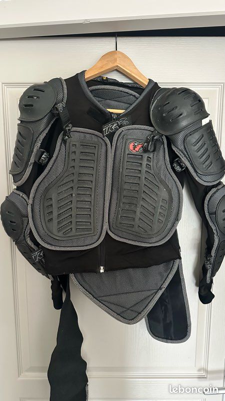 Plastron bmx ou vtt (image 1)
