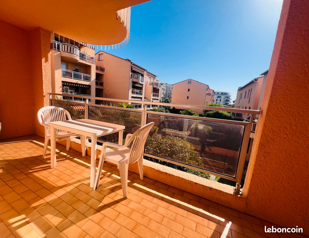 Parking 2 pièces 53 m² · à Saint-Laurent-du-Var · 53 m² · 230 000 €