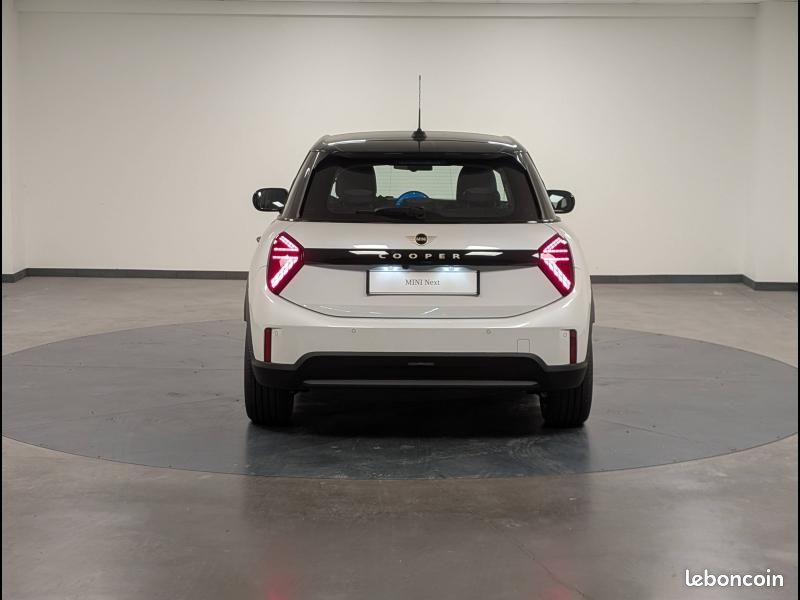 Mini Cooper 5 Portes C 156ch Classic DKG7 (image 7)