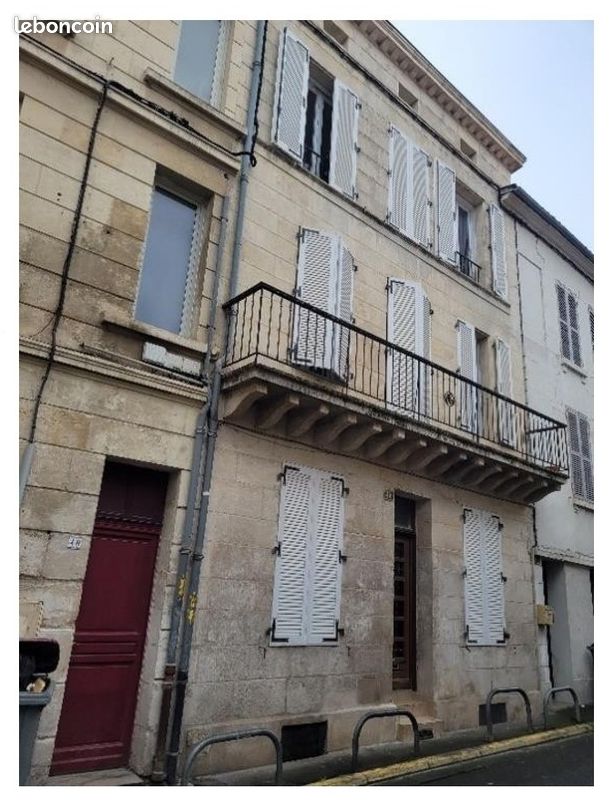 Local commercial 8 pièces 84 m² · à Niort · 84 m² · 169 880 €