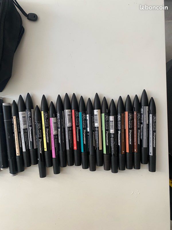 Lot de 30 marqueurs à alcool (Promarker, Graph’it) + Giotto métallisés (image 3)