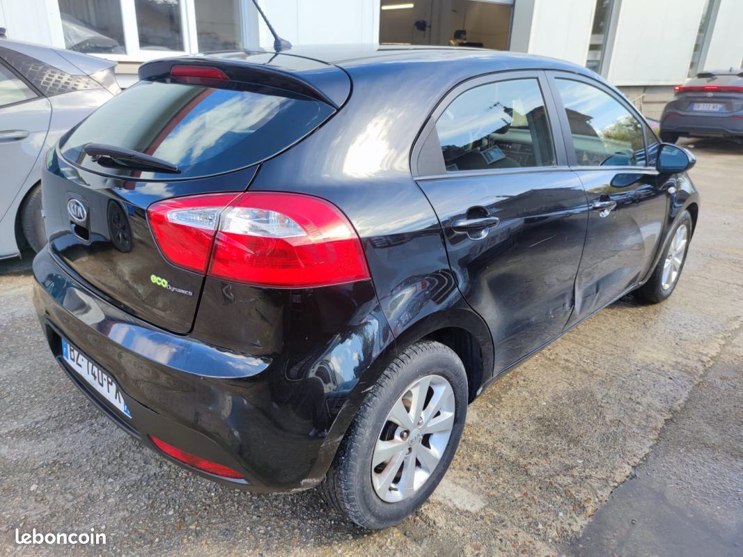 Kia rio 1.2 85 motion isg 2011 (image 5)
