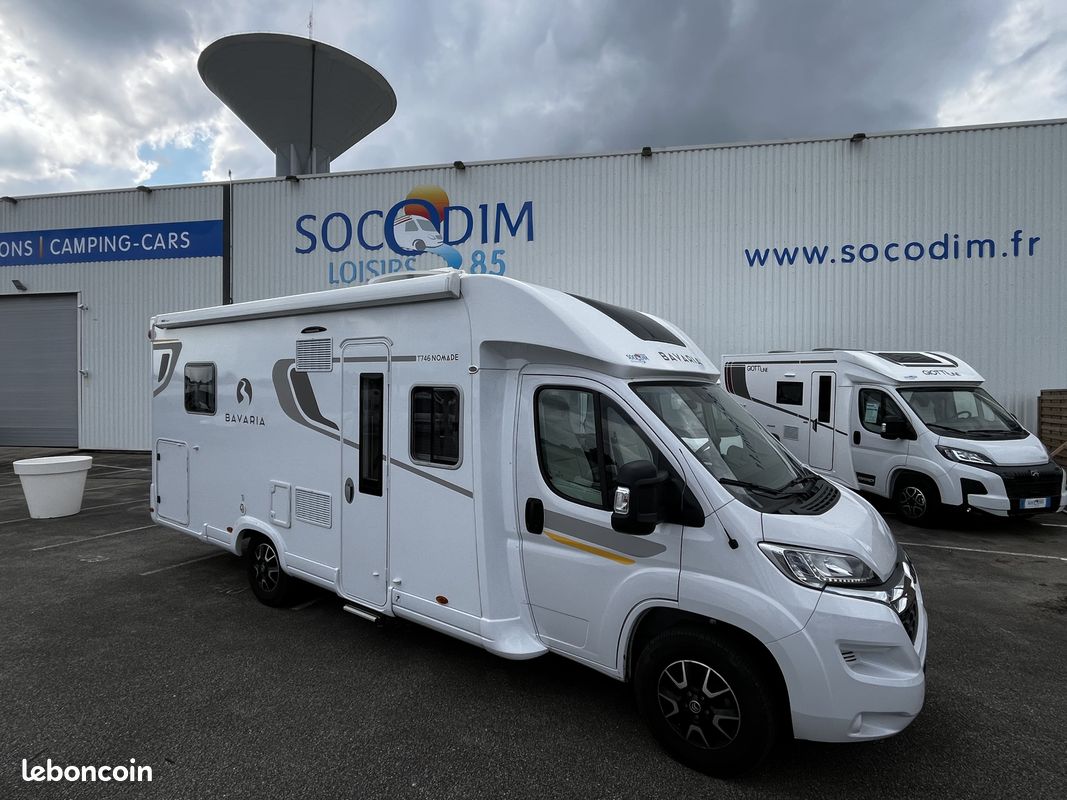 Profilé – BAVARIA T 746 FC Nomade -Jumper 140 CV - lit central avec Lit Pavillon – Antenne SAT. Auto- Salon avec banquette face face – WC et douche séparée – Tout équipé prêt à partir – très propre- (image 1)