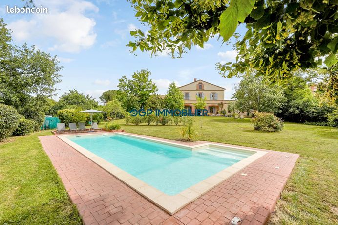 Château 16 pièces 500 m²