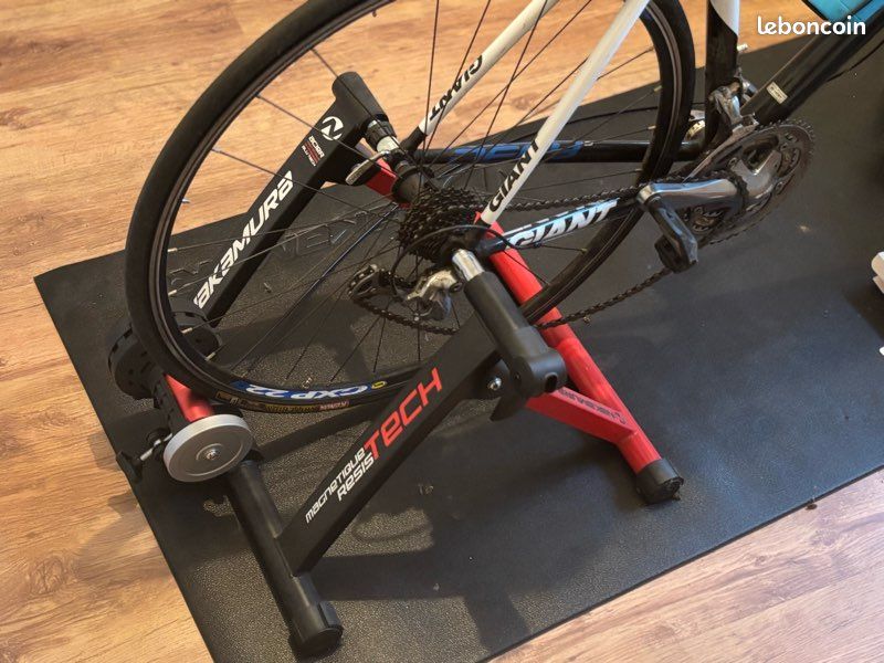 Vélo Route Home Trainer Intersport Nakamura Home Trainer