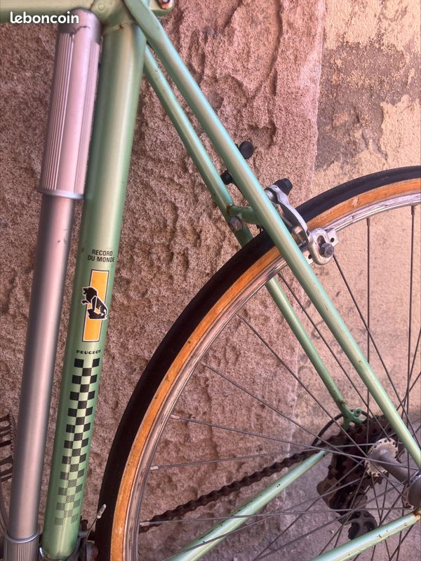 Vélo vintage Peugeot (image 4)