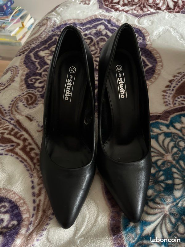 Escarpin noir (image 1)