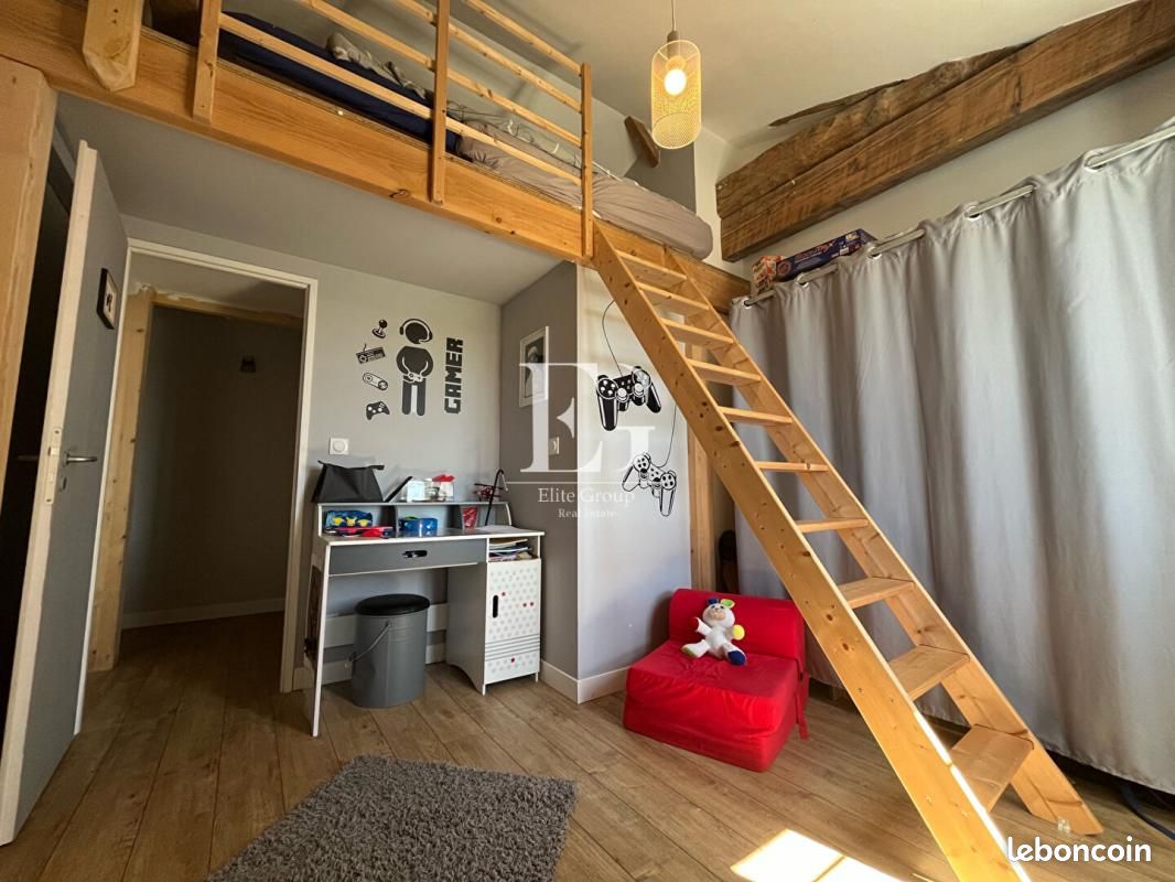 Maison de village 6 pièces 128 m² - Juillac-le-Coq 16130 (image principale 9)
