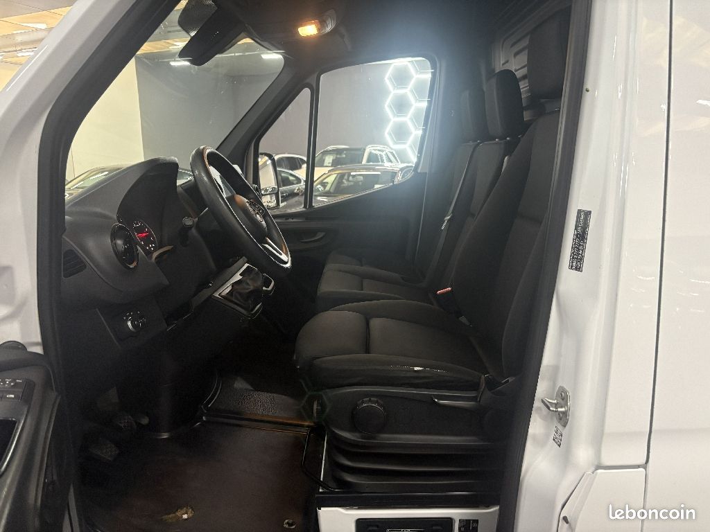 Mercedes Sprinter FOURGON FGN 315 CDI 43 3.5T RWD FIRST TVA RECUPERABLE (image 7)