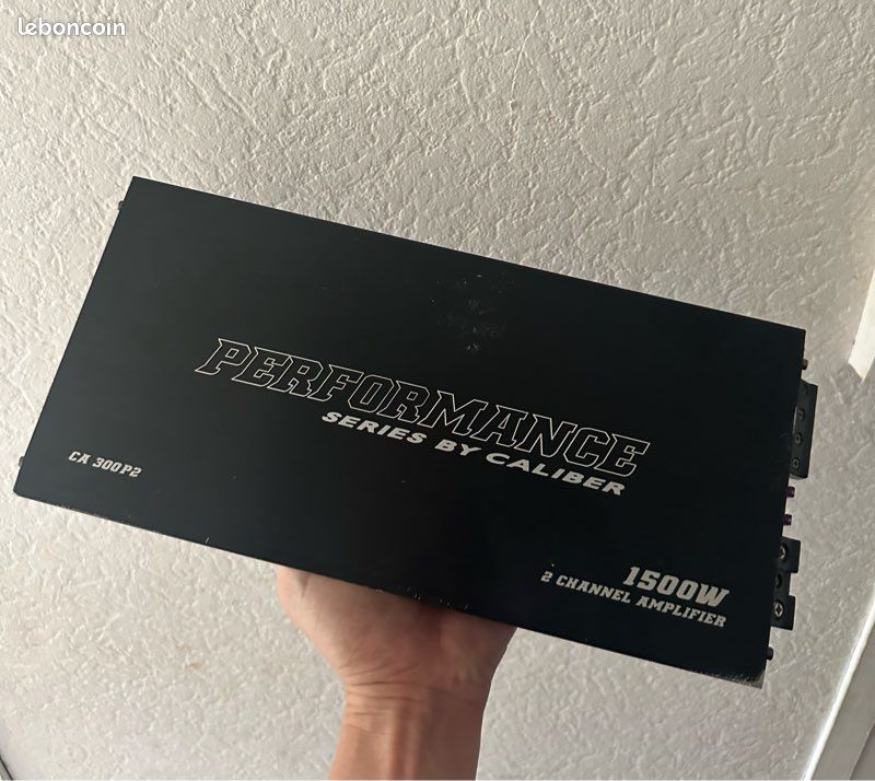 Amplificateur auto Caliber Performance (image 1)