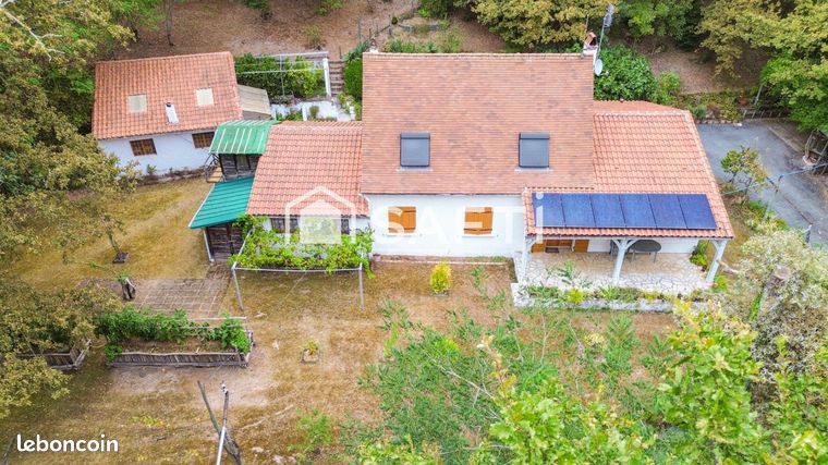 Maison 5 pièces 141 m²