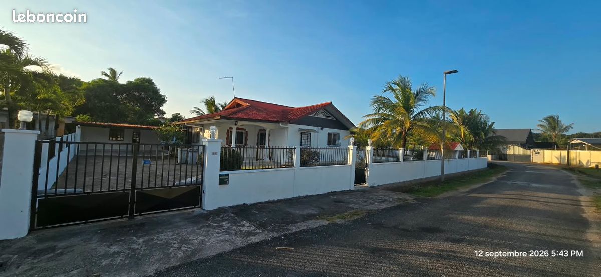 Maison 9 pièces 200 m² · à Matoury · 200 m² · 400 000 €
