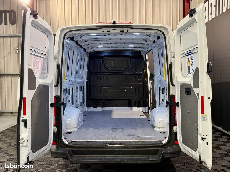 VOLKSWAGEN CRAFTER 2.0 TDI 140 CH L2 H1 BVA8 GPS / CAMERA TVA RECUPERABLE 1ERE MAIN 135.097km (image 4)