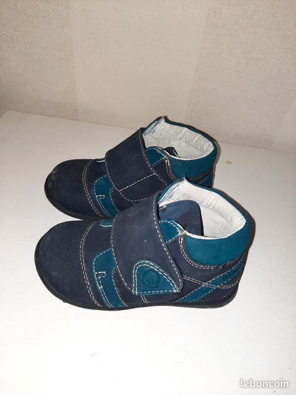 Chaussure bebe vertbaudet. Taille 23 (image 2)