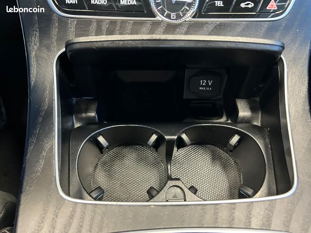 MERCEDES CLASSE E E 220 D - BVA 9G-Tronic BERLINE - AMG Line - TOIT OUVRANT - CAMERA 360 - ENTRETIEN COMPLET - 2EME (image 35)