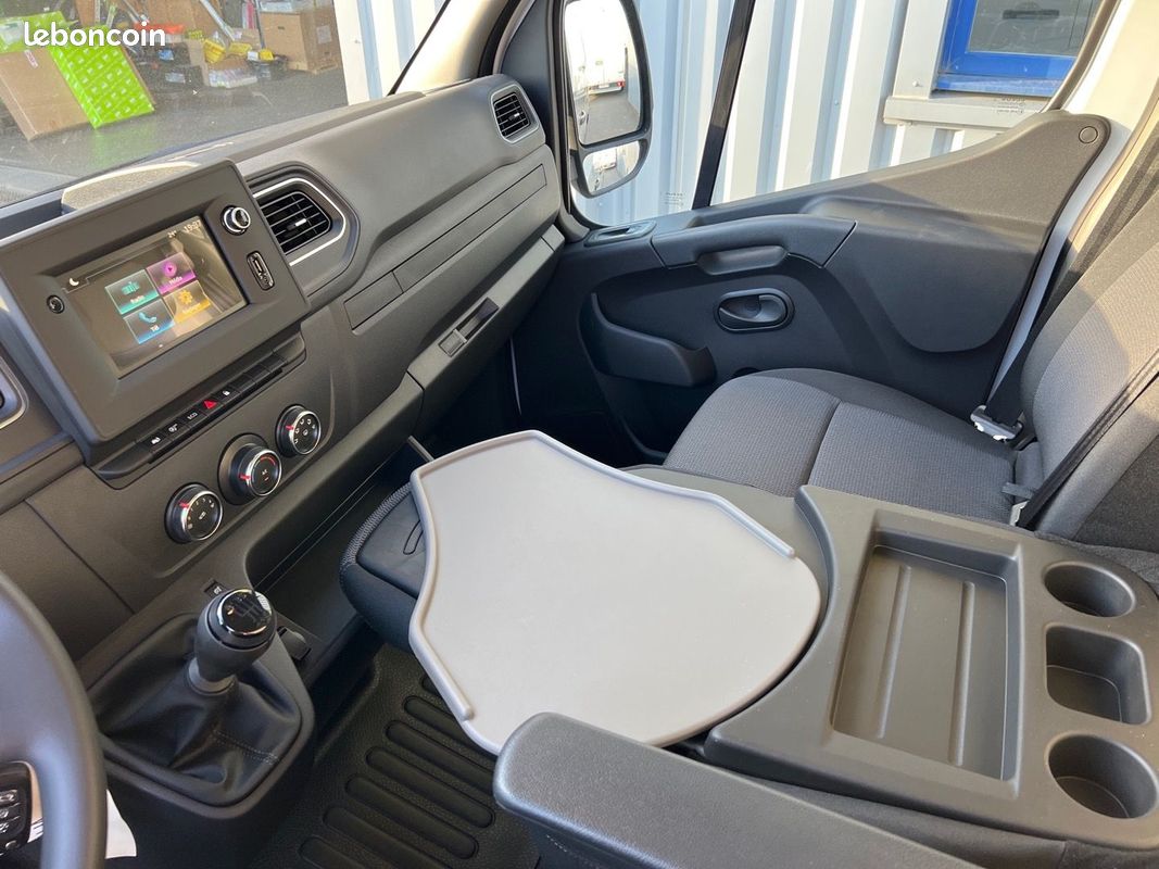 Renault MASTER III FG - DISPO F3300 L2H2 2.3 BLUE DCI 135CH GRAND CONFORT EURO6 (image 18)