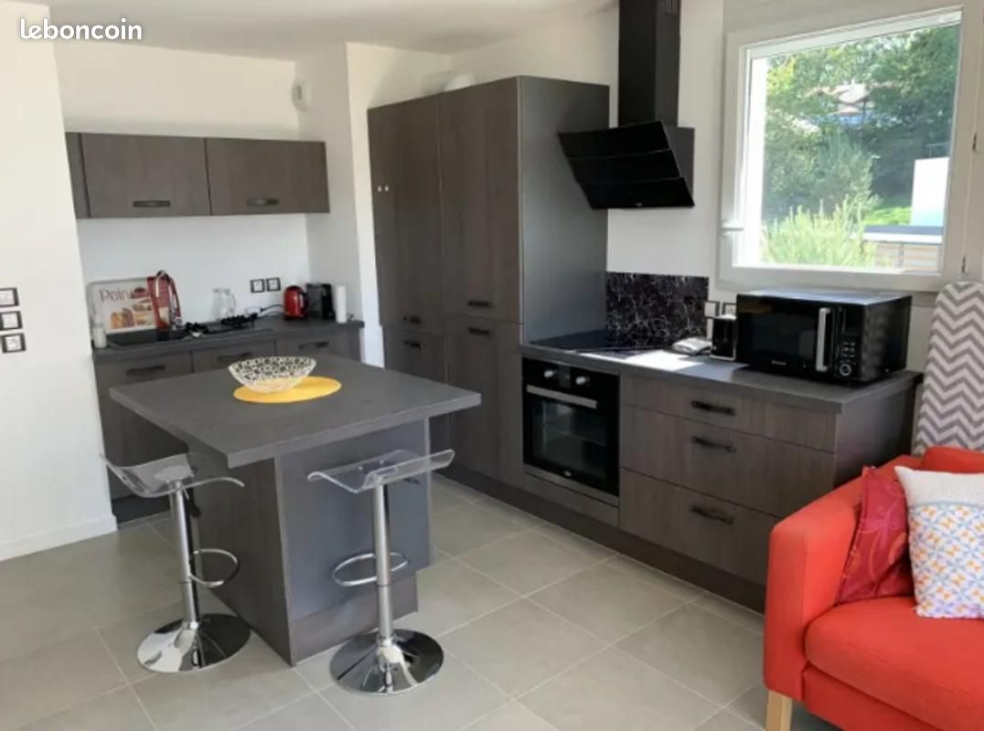 Appartement 2 pièces 43 m² · à Annecy · 43 m² · 890 €/mois