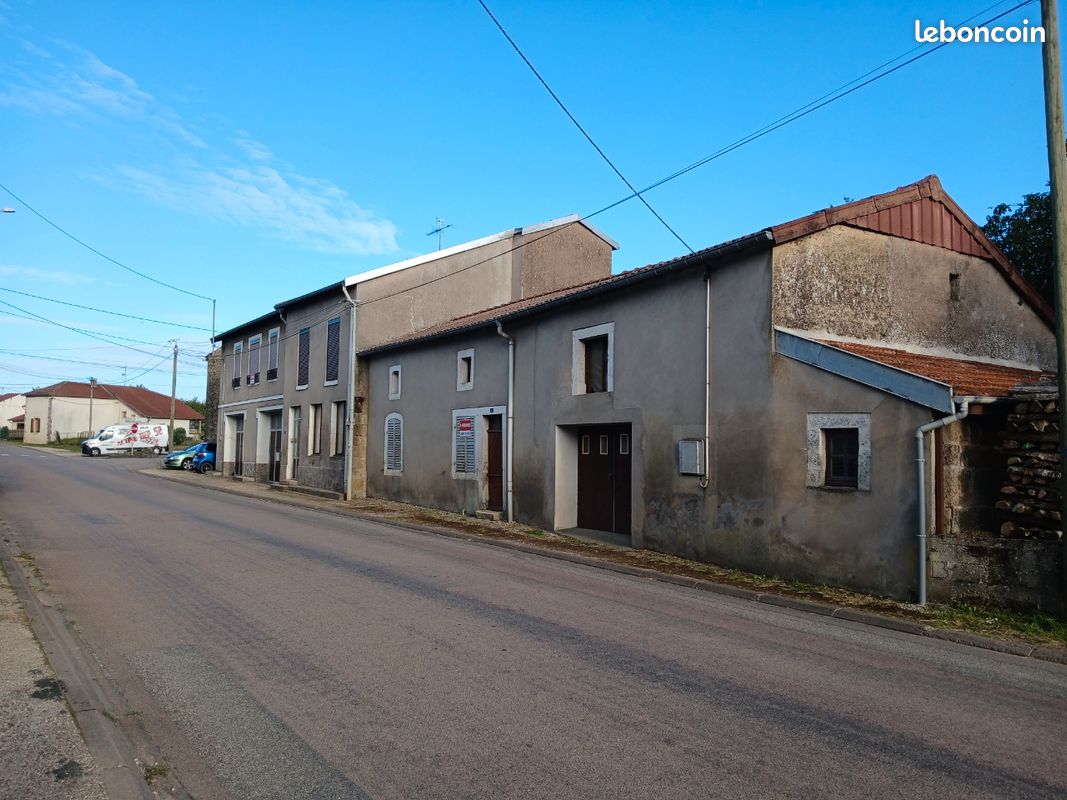 Maison 7 pièces 112 m² · à Vrécourt · 112 m² · 72 000 €