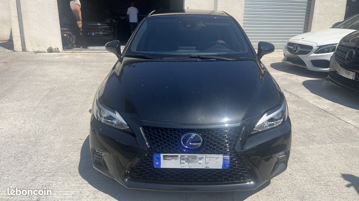LEXUS CT200H RARE SPORT EDITION suivi Lexus Complet 1,8 L 136 CV 2020 (image 13)