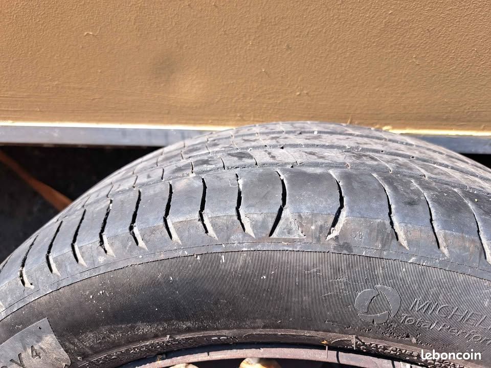 Roue michelin ete 195/55/16 (image 1)