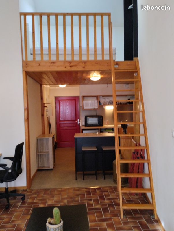 Appartement 1 pièce 37 m² · à Pierrelatte · 37 m² · 530 €