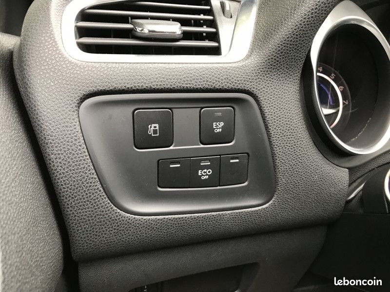Citroen DS4 1.6 E-HDI115 AIRDREAM CHIC (image 13)