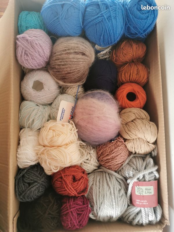 Lot De 5 Pelotes De Laine à Tricoter Grise - Aiguille N°9, Occasion, Parfait Pour L'automne/hiver