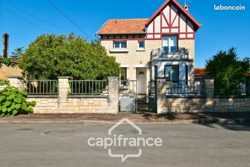 Maison 5 pièces 104 m² · à Saint-Jean-d'Angély · 104 m² · 216 000 €