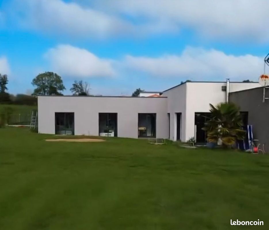 Maison 6 pièces 193 m² · à Bressuire · 193 m² · 290 000 €