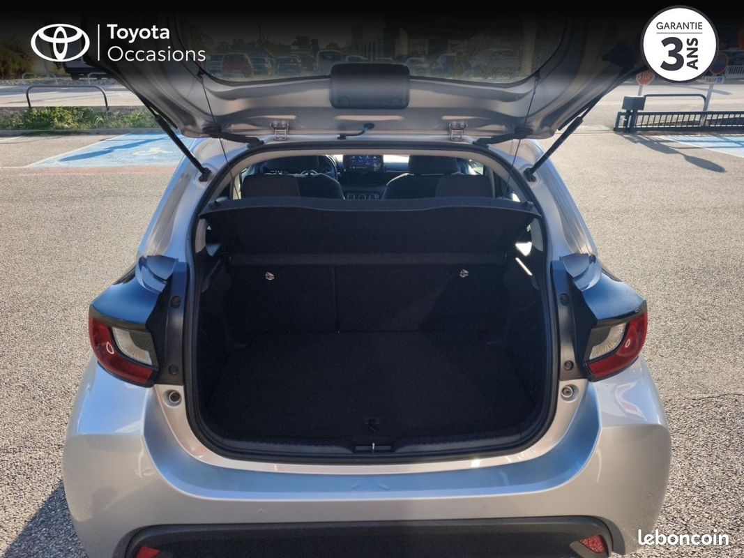 Toyota Yaris 120 VVT-i Dynamic Business PACK 5p MC24 (image 10)
