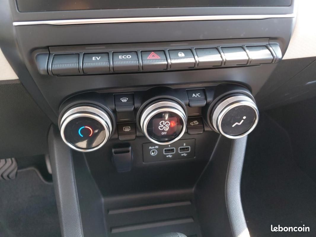Renault Clio V E-Tech full hybrid 145 Evolution (image 22)