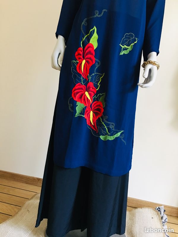T 38 Magnifique et elegante cheongsam et qipao robe longue brodée asiatique avec pantalon neuve (image 6)