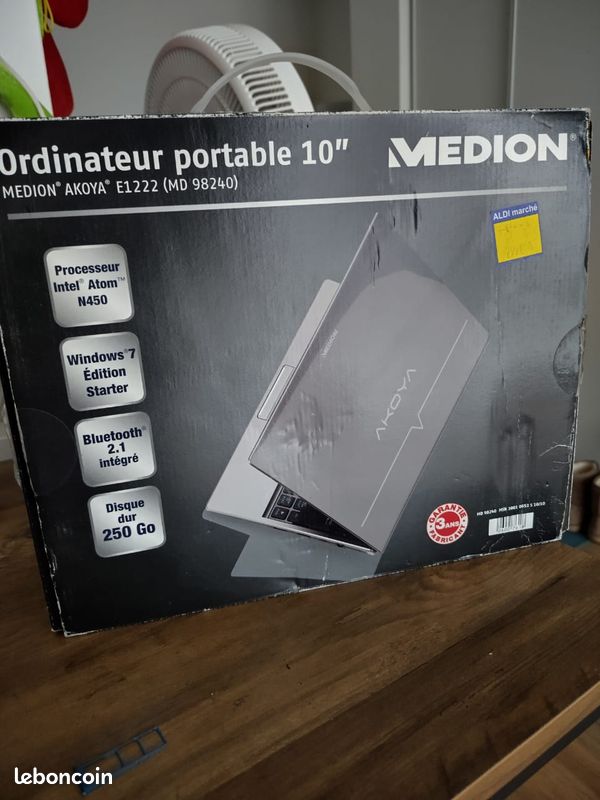 Ordinateur portable Medion Akoya e1222 (image 2)